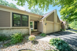 6527 Brook Trail Unit 18, Lansing, MI 48917