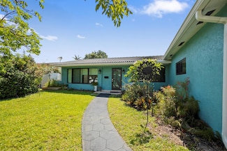 1821 N 50th Ave, Hollywood, FL 33021