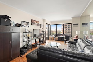 530 E 76th St Unit 20A, New York, NY 10021