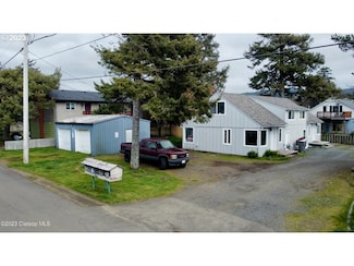 2149 S Edgewood St, Seaside, OR 97138