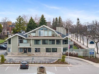 101 Michigan Ave Unit 208, Charlevoix, MI 49720