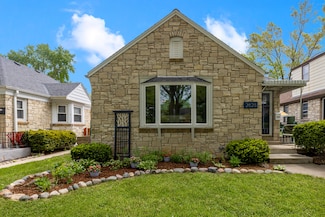2828 S 45th St, Milwaukee, WI 53219