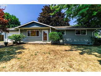 408 Stowers Rd, Molalla, OR 97038