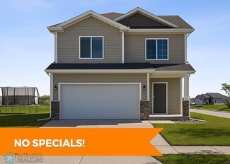 1901 43rd Ave S, Moorhead, MN 56560