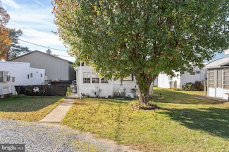 11451 Gum Point Rd Unit 17, Berlin, MD 21811