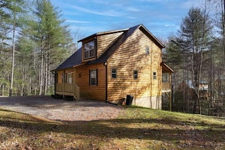 10 Oakcrest Ln, Murphy, NC 28906