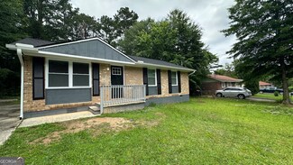 38 Royce Dr, Jonesboro, GA 30238