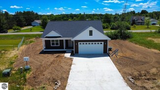 1906 Hansen Cir, Traverse City, MI 49685