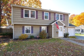 22 Vega St, Weymouth, MA 02188