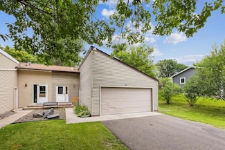 11716 54th St NE, Albertville, MN 55301