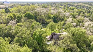 40 Country Ln, Wood River, IL 62095