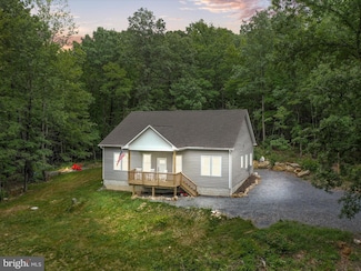 115 Mountain Top Ln, New Market, VA 22844