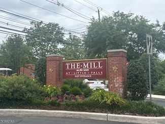 220 Main St Unit 202, Little Falls, NJ 07424