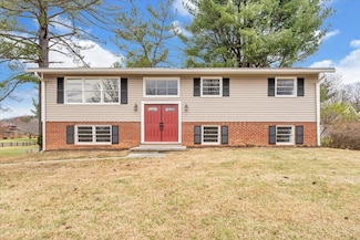 58 Lakeland Cir, Troutville, VA 24175