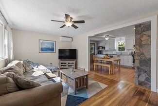233 College Farm Rd, Waltham, MA 02451