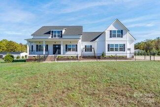 1118 Shiloh Rd N, York, SC 29745