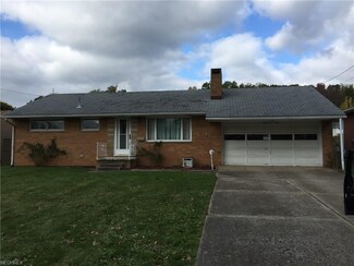 4711 4th St NW, Canton, OH 44708