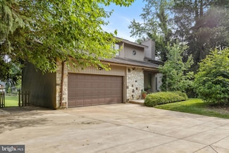 810 Hercules Rd, Wilmington, DE 19808