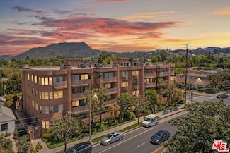 4310 Cahuenga Blvd Unit 304, Toluca Lake, CA 91602