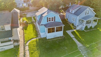 593 Cooke St, Waterbury, CT 06710