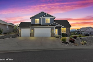 1589 Valhalla Loop, Selah, WA 98942