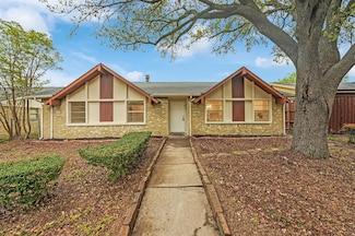 2722 Pinewood Dr, Garland, TX 75044