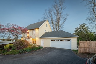 1705 Wampanoag Trail, Barrington, RI 02806