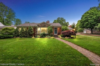 3002 Bamlet Rd, Royal Oak, MI 48073