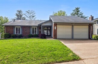 811 Mayfair Park Ct, Ballwin, MO 63021