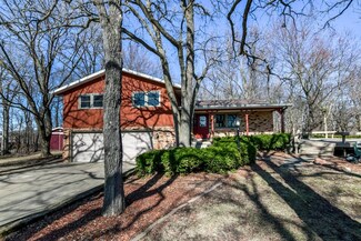 7264 Mile Rd, Sun Prairie, WI 53590