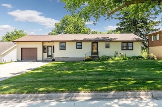 501 N Orchard St, Brooklyn, IA 52211