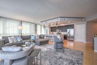 900 20th Ave S Unit 801, Nashville, TN 37212