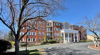 70 Weatherly Dr Unit 203, Salem, MA 01970