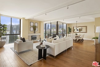 211 S Spalding Dr Unit 404S, Beverly Hills, CA 90212