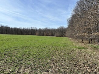 10 State Highway 15, Paris, MO 65275