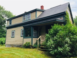 32 Lords Hill Cir, Athens, ME 04912