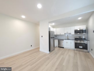 2250 E Clearfield St, Philadelphia, PA 19134