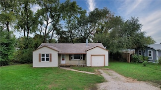 403 N Curtis Ave, Pea Ridge, AR 72751