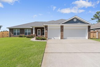 3445 Doddie Ln, Navarre, FL 32566