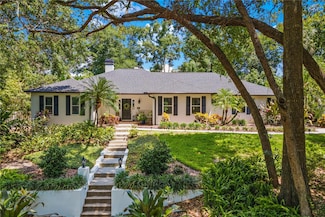 2214 Dogwood Cir, Mount Dora, FL 32757
