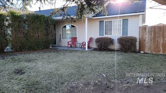 529 Knights Cir, Nampa, ID 83687