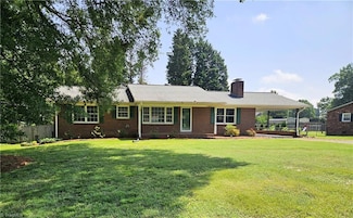 915 Mayford Dr, Kernersville, NC 27284