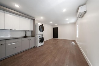 195 Bay St Unit 2, Jersey City, NJ 07302