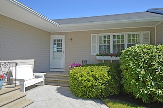5 Dyke Rd Unit G, Kennebunkport, ME 04046