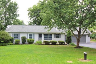 7603 Hunters Creek Rd, Holland, NY 14080