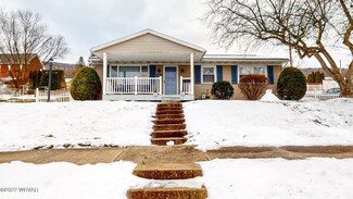 2029 Whitford Ave, Williamsport, PA 17702