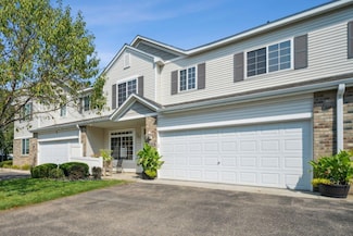 1673 Prescott Ct, Chaska, MN 55318