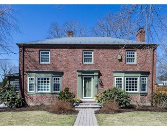 121 Park Ave, Newton, MA 02458