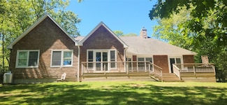 636 Hands Creek Rd, East Hampton, NY 11937