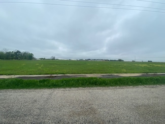 000 Maywood Ln, Palmer, TX 75152